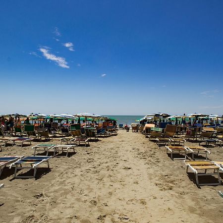 Hotel Riviera Durrës Exteriér fotografie